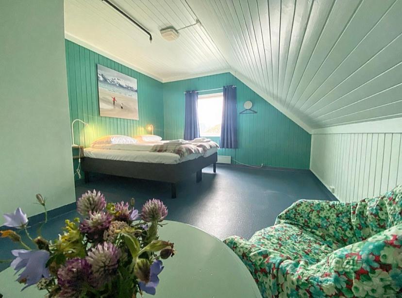 Notnes Midnattsol Guesthouse Skrova Zewnętrze zdjęcie